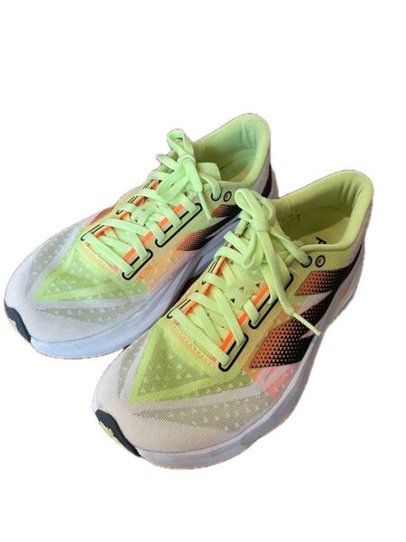 NEW BALANCEWFCXLA4(B)フューエルセル レベル WFCXLA4