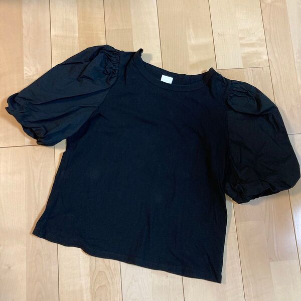 H&M レディース パフスリーブ トップス 黒