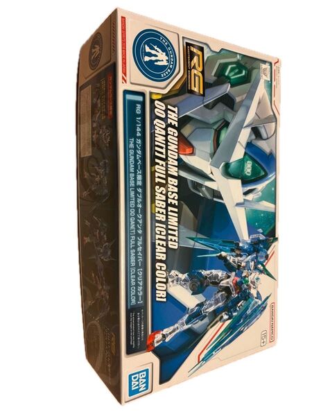 RG 1/144 ガンダムベース限定 ダブルオークアンタフルセイバー 【クリアカラー】
