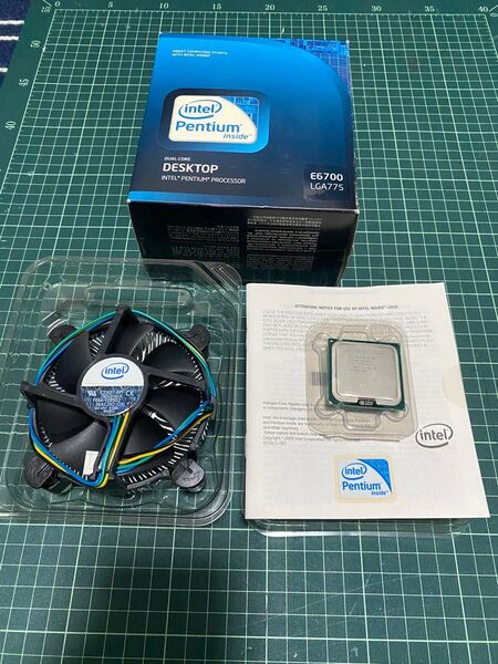 マニアの逸品 Intel LGA775 CPU Pentium(core2duo) E6700 未使用リテールクーラー付きBOX版