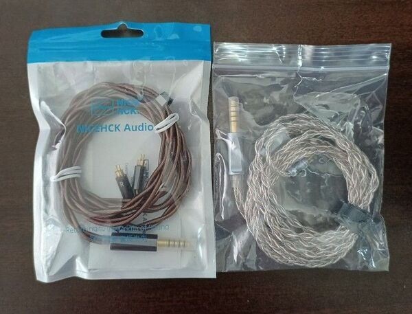 (ほぼ新品)イヤホンケーブル 2種 2pin 4.4mm