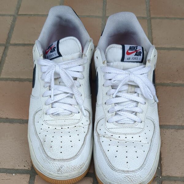 NIKE AIR FORCE 1 ホワイト/ネイビー スニーカー
