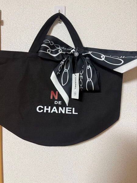 新品未使用 CHANELシャネル N1バッグ コスメノベルティ海外限定ブラックキャンバス 黒トートバッグブラック スカーフ付き