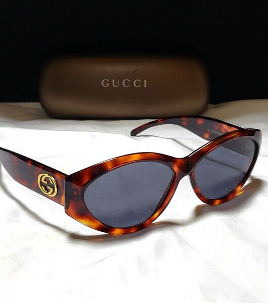 ◆GUCCI グッチ◆GGロゴ インターロッキング サングラス 男女兼用 ケース付き