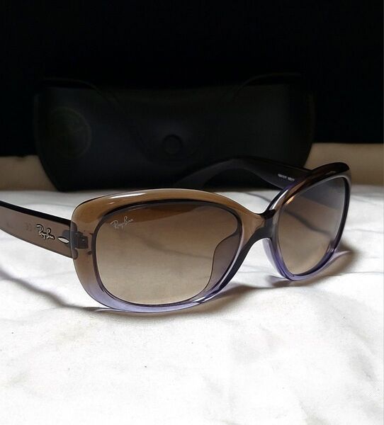 ◆Ray-Ban レイバン◆ロゴ付き サングラス RB4101F ケース付き