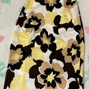 美品 М-PREMIER エムプルミエ タイトスカート 38 スリム 形綺麗 上品 花柄