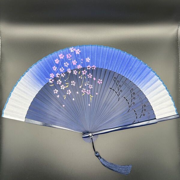 ネイビーブルー 上品 花柄 シンプル 扇型 和装 桜 お祭り 花火 小物 折扇子