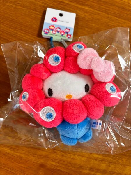 【新品】大阪関西万博 サンリオキャラクターズ ミャクミャク なりきりぬいぐるみBC カラビナ Kitty キティコラボ