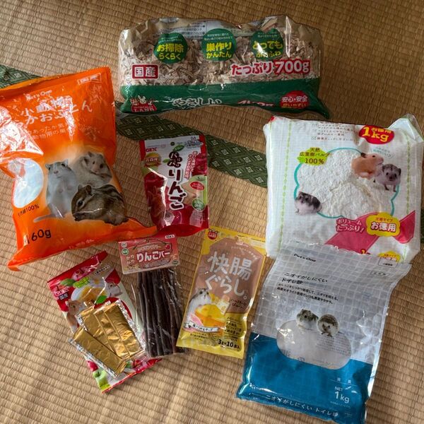 ハムスター エサ 餌 かじり技 ペット ペットフード おやつ トイレ砂 りんご 小動物 うさぎ リス 床材 柔ごこち