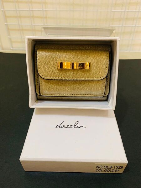 【箱付き未使用】dazzlin ダズリン 三つ折り財布 ミニ財布 ウォレット ゴールド