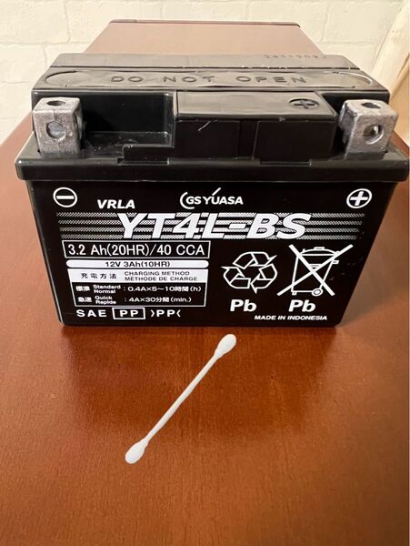 【バッテリー】新品、未使用 YUASA YT4-L-BS 綿棒 1本