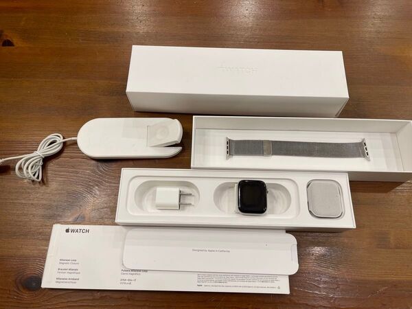 Apple Watch Series 5 GPS+Cellularモデル 44mm ミラネーゼループ ステンレススチール