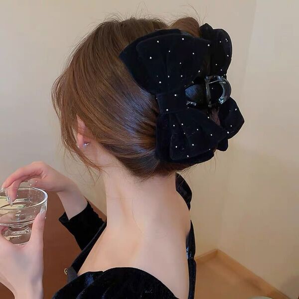 ヘアクリップ 黒 バンスクリップ 大きめリボン ベロア パール風 韓国 バレッタ ブラック 髪留め パール リボン 大きめ