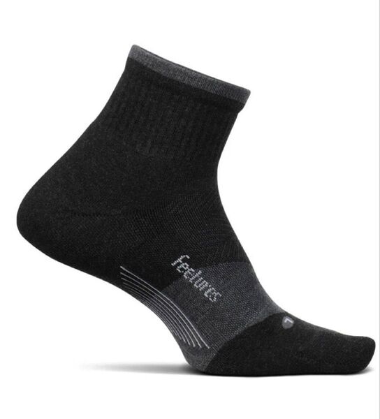 Feetures フィーチャーズ ランニング ソックス Mサイズ トレイルラン