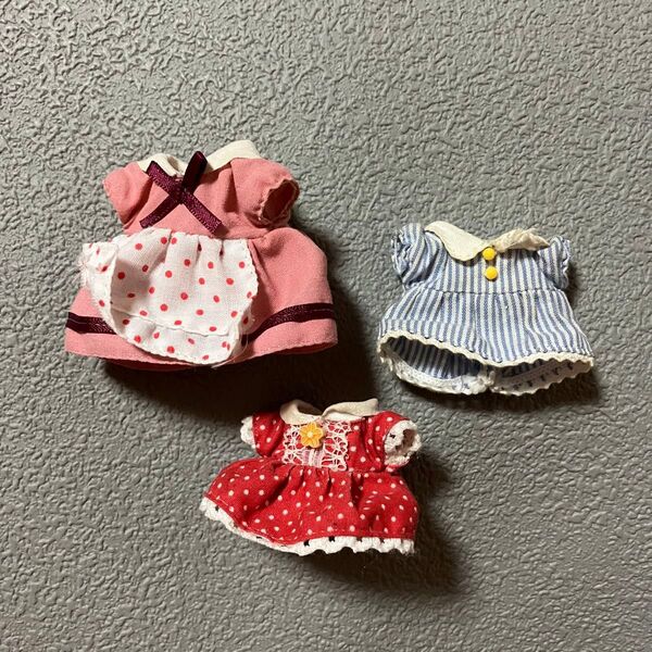 シルバニア 服 3着セット ワンピース ピンク 赤 水色