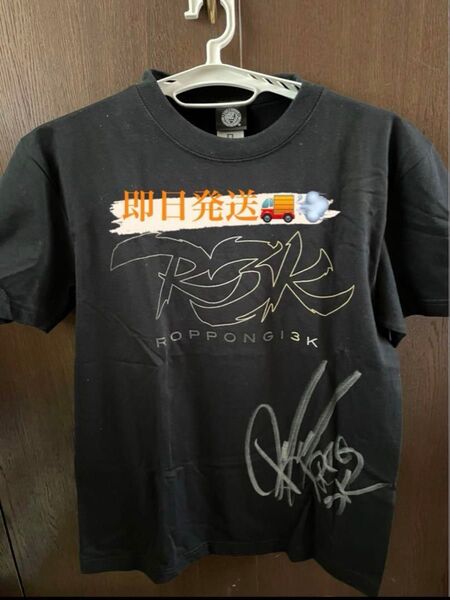 ☆〜7月10日☆新日本プロレス ロッキー・ロメロ選手 サイン入りTシャツ