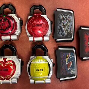 CSM 仮面ライダー鎧武 ロックシード ブラッドオレンジ ザクロ レモン リンゴ フェイスプレート