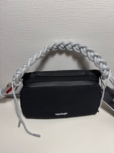【新品未使用】topologieトポロジーボトルサコッシュストラップ2本付き