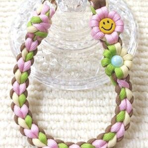 スマホ ハンドストラップ 【YF:0102】 パラコード ハート編み にこちゃん花 ポーチ バッグチャーム キーホルダー 財布