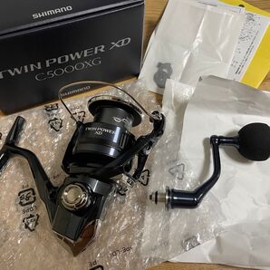 【新品未使用】25 ツインパワー XD C5000XG スピニングリール シマノ