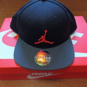 AIRJORDAN ジョーダン キャップ 帽子 ブラック×レッド フリーサイズ