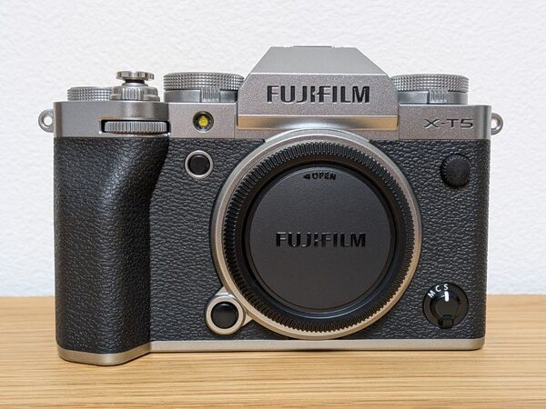 X-T5 シルバー 2025年3月27日購入