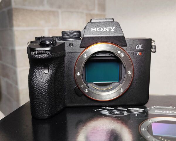 SONY α7R IVボディILCE-7RM4 6,100万画素 フルサイズ ミラーレス一眼カメラ ソニーEマウント 保証あり
