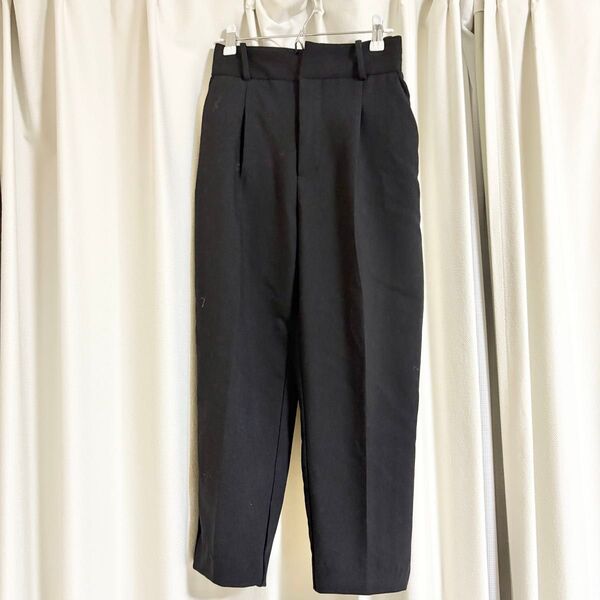 ZARA ハイウエスト テーパード ブラック パンツ センタープレス オフィス