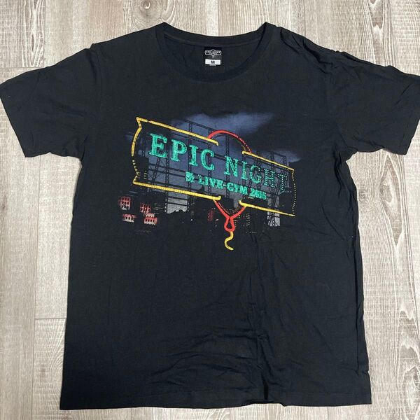 美品 B’z EPIC NIGHT LIVEGYM 2015 ツアーTシャツ M 半袖 Tシャツ ロックバンド