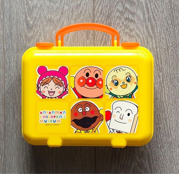 アンパンマンミュージアム限定 お菓子ボックス トランクケース 小物入れ