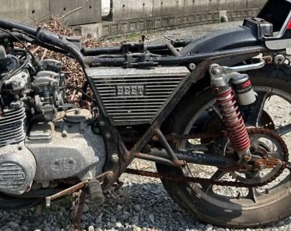 Z400FX サイドカバー 当時物
