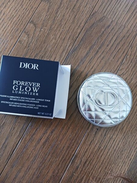 (新品未使用品)Dior ディオールスキンフォーエヴァーグロウルミナイザー 06 オーパルシークイン