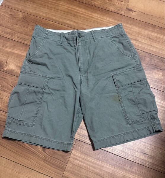 ユニクロ カーゴ ショート パンツ ハーフ パンツ ミリタリー Sサイズ カーキ