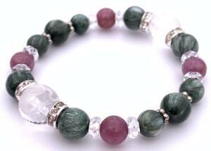  natural stone carving crystal white .(.- tiger )&se rough . Night & ruby. bracele 