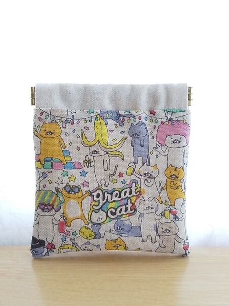 猫柄ミニバネポーチ 小物入れ ハンドメイド ねこa