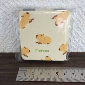 アニマルコンパクトミラー カピバラ