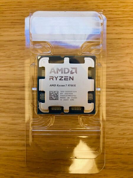 新品 AMD Ryzen 7 9700X 動作保証