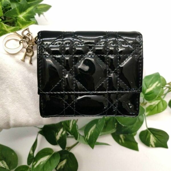 ディオール 三つ折り財布 ロータスウォレット パテント ブラック カナージュ Dior