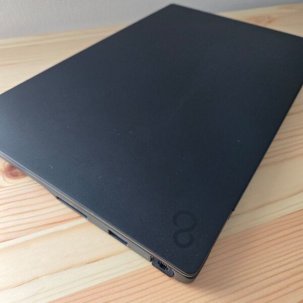 FMV Zero 富士通ノートPC LIFEBOOK uh ライフブック WU4/F3 FUJITSU i7 16GB