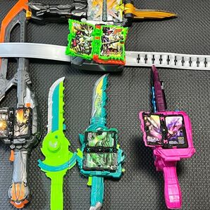 仮面ライダーセイバー サブライダー 変身ベルト・変身聖剣セット 仮面ライダー 変身ベルト 玩具