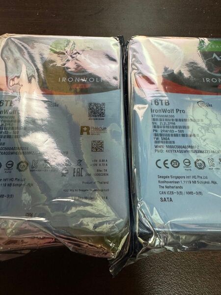 新品 16TB HDD Seagate IronWolf Pro 3.5" PC NAS 用 ST16000NE000 2個 B5