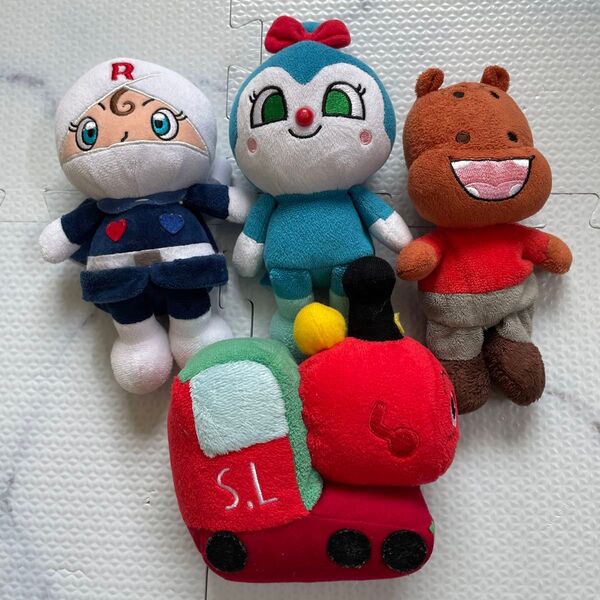 アンパンマン ぬいぐるみ 4体セット ロールパンナカバオくんSLマンコキンちゃん