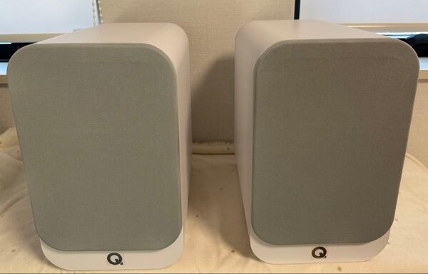 【美品】Q Acoustics 3020i ホワイト ブックシェルフ型スピーカー ペア(2025年2月購入)
