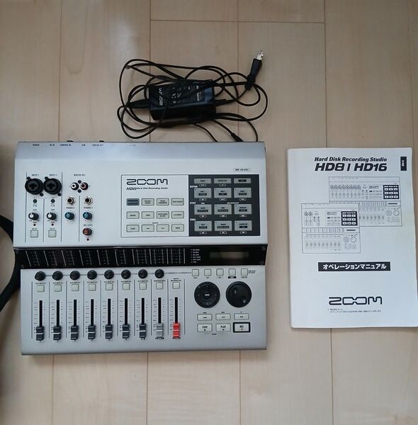 ZOOM HD8 マルチトラックレコーダー