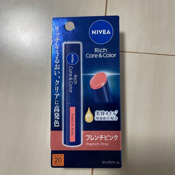 新品ニベア リッチケア&カラーリップ フレンチピンク 2g