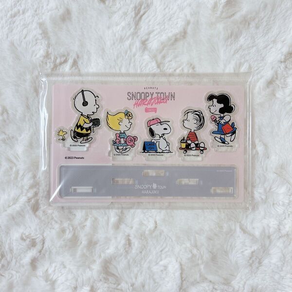 スヌーピータウンショップ 原宿店限定 アクリルスタンド アクスタ