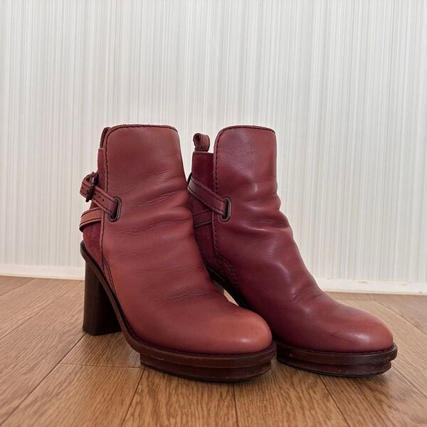 ACNE STUDIOS 革製 ショートブーツ ピンク系 ヒール レディース
