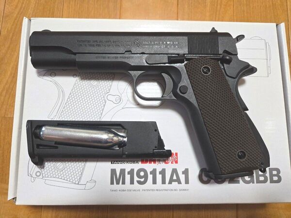 BATON M1911A1 ガバメント CO2 ガスブローバックガン 予備マガジン付き