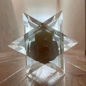 クリスタルスの星型ホルダーとシトラス香りのアロマキャンドル、ツインクリスタルスター、ヘキサグラム、六芒星