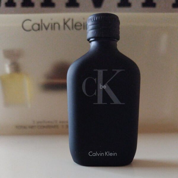 CALVIN KLEIN カルバンクライン CK be オードトワレ 15ml ミニ香水